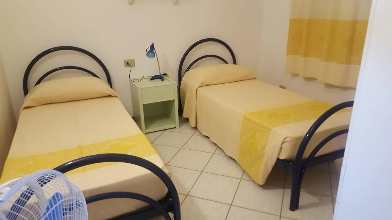 Le Canne Apt 2 San Teodoro